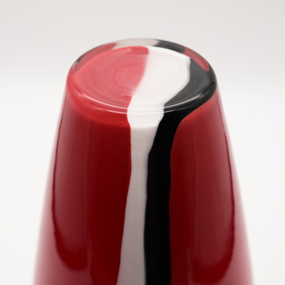 Image 1 of Vintage Glazen Vaas Rood Zwart Wit