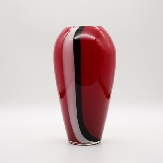 Image 1 of Vintage Glazen Vaas Rood Zwart Wit