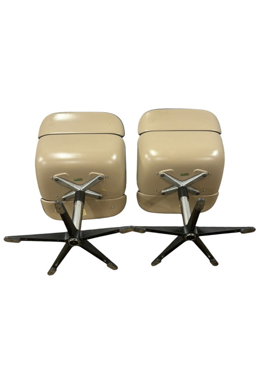 Image 1 of Wilkahn Space Age Design Eetkamerstoelen