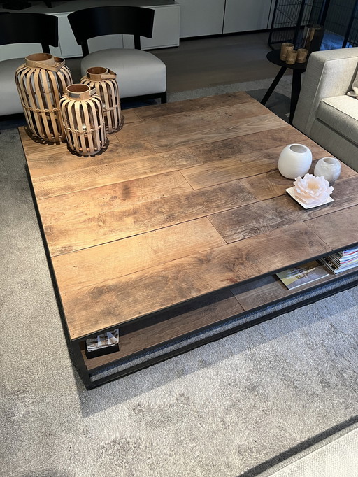 R&R salontafel model Mesa metalen structuur+hout