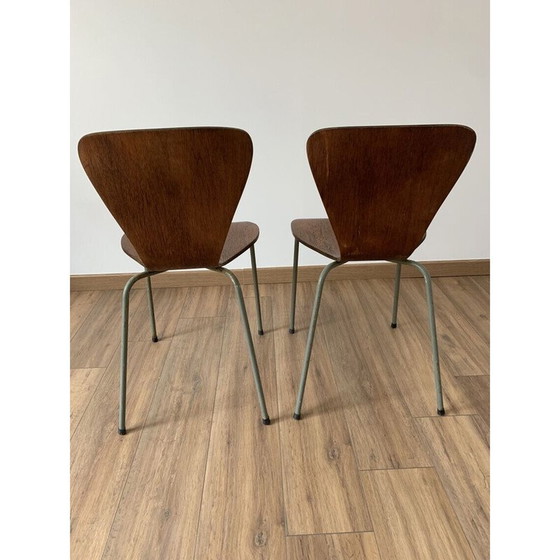 Image 1 of Paar vintage 3107 gebogen houten stoelen van Arne Jacobsen