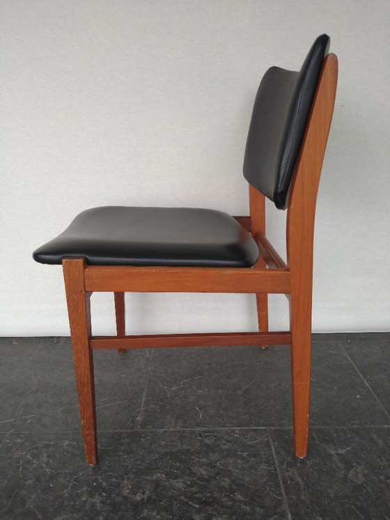 Image 1 of Scandinavische eetkamerstoelen Teak