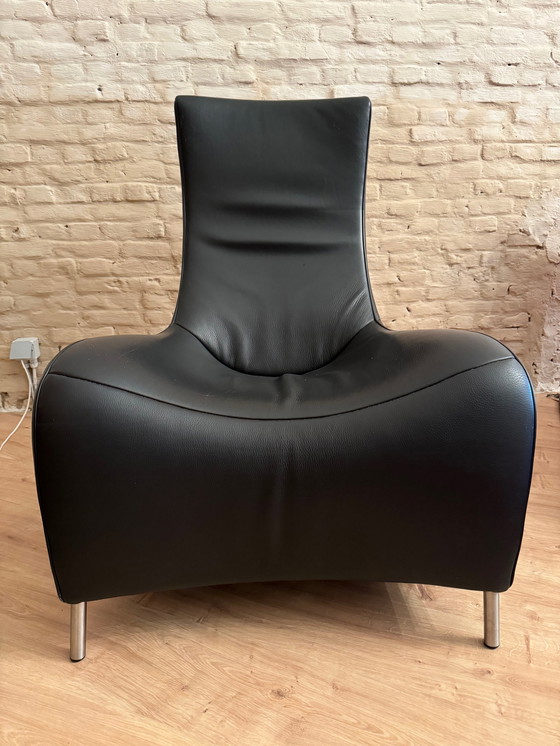 Image 1 of De Sede zwart lederen fauteuil