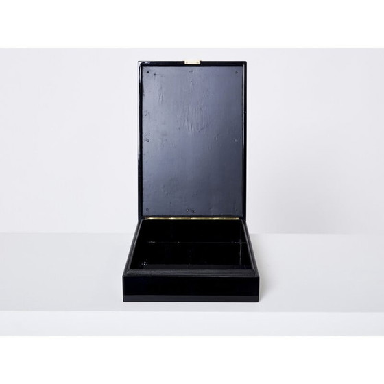 Image 1 of Vintage Art Deco juwelendoosje in zwarte lak en gebeeldhouwde jadesteen, 1930