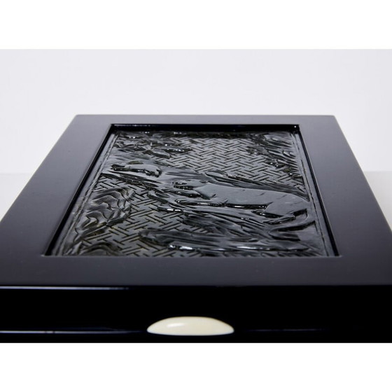 Image 1 of Vintage Art Deco juwelendoosje in zwarte lak en gebeeldhouwde jadesteen, 1930