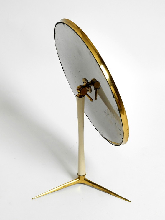 Image 1 of Mooie, Zeldzame, Beweegbare, Grote, Mid Century Messing Tafelspiegel van Vereinigten Werkstätten - Hoogte 53 cm