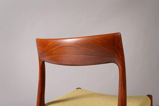 Image 1 of Niels Moller Rozenhout 77 Stoelen