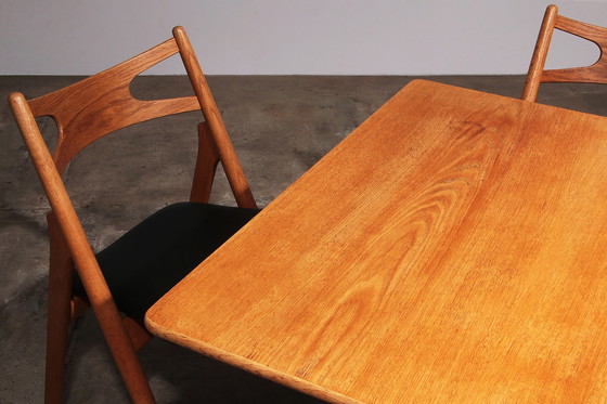 Image 1 of Hand J Wegner Eetkamerset 8 CH29 Sawbuck Stoelen & AT 310 Tafel