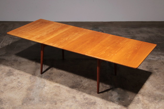 Image 1 of Hand J Wegner Eetkamerset 8 CH29 Sawbuck Stoelen & AT 310 Tafel