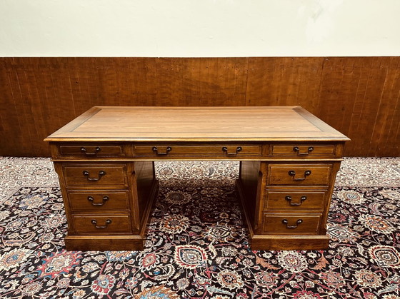 Image 1 of Eichholtz Klassiek Engels Bureau