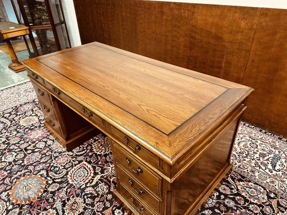 Image 1 of Eichholtz Klassiek Engels Bureau