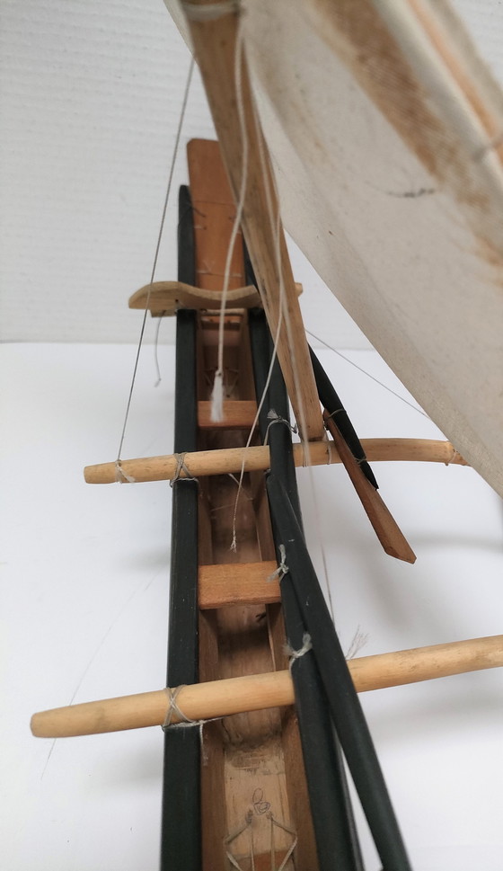 Image 1 of Houten kano Outrigger jaren 80