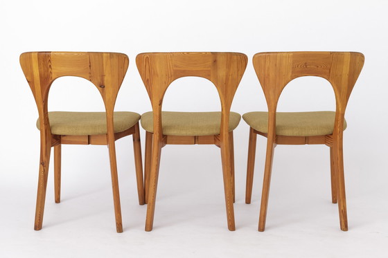 Image 1 of 3 Niels Koefoed stoelen, jaren 1960, model Peter, vurenhout, Set van 3