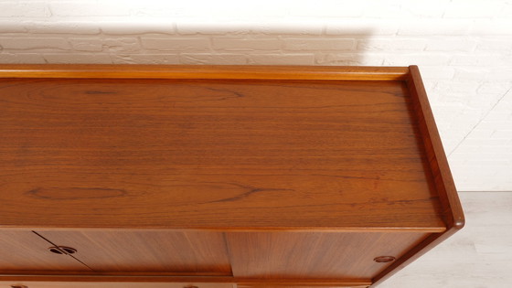 Image 1 of Vintage Highboard | Schuifdeuren