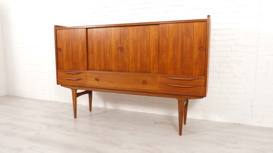 Image 1 of Vintage Highboard | Schuifdeuren