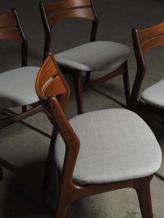 Image 1 of 4X Erik Buch Model 310 Eetkamerstoelen