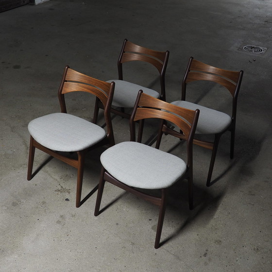 Image 1 of 4X Erik Buch Model 310 Eetkamerstoelen