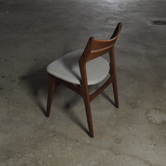 Image 1 of 4X Erik Buch Model 310 Eetkamerstoelen