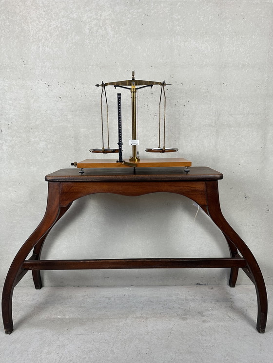 Image 1 of Vintage precisieweegschaal - laboratorium
