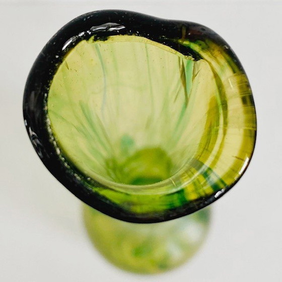 Image 1 of Vintage hoge handgeblazen glazen vaas groen Murano