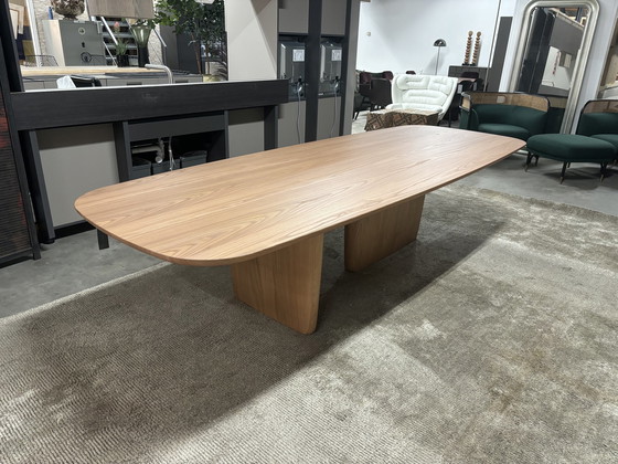 Image 1 of B&B Italia Tobi Ishi Dining Table 114X313Cm Brushed Elm  