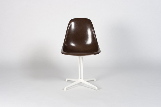 Image 1 of Herman Miller Eames Side Chair DSL (voorraad:16)