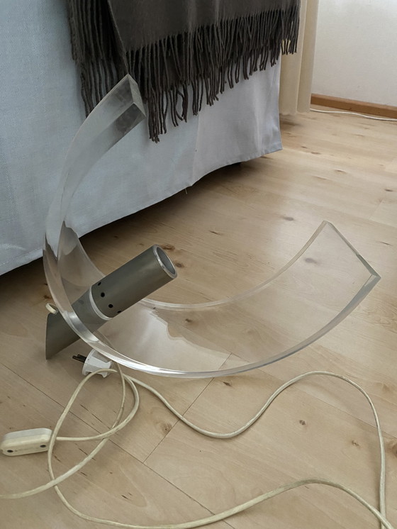 Image 1 of Hippe midcentury plexiglazen tafel/vloerlamp