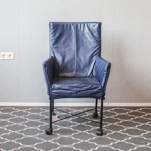 Montis Chaplin stoelen blauw leder + verrijdbaar onderstel (14 beschikbaar prijs/st.)