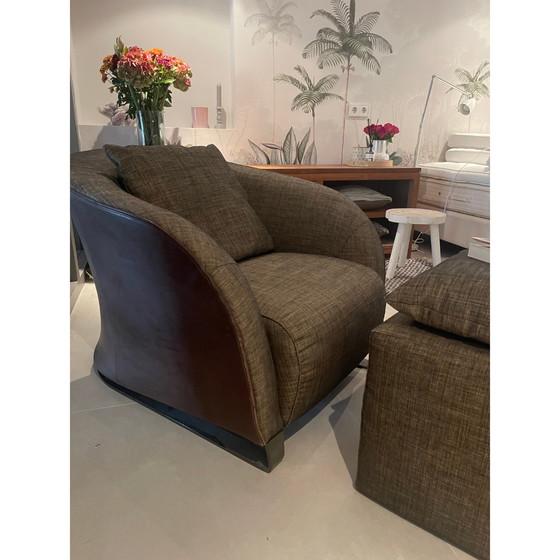 Image 1 of Klassieke Natuzzi fauteuil met bijpassende hocker + 2 kussens