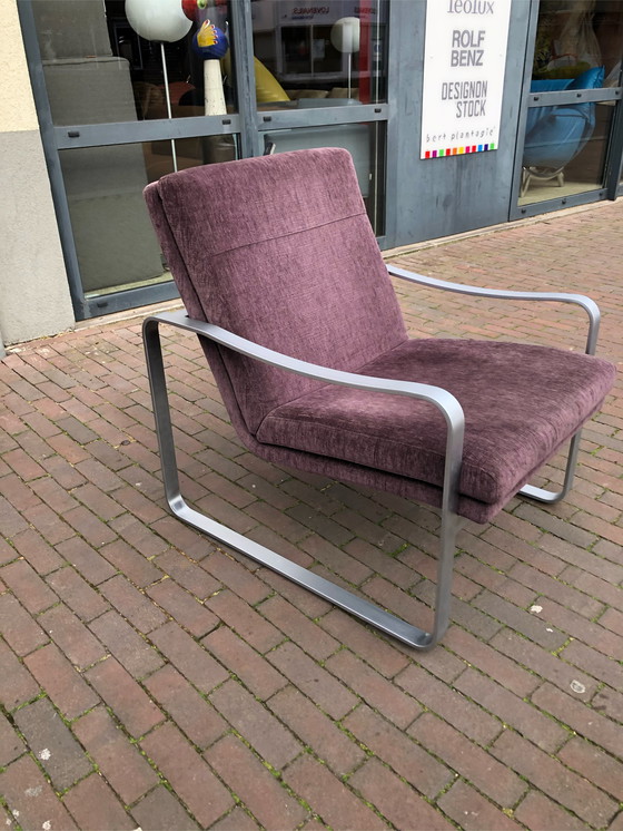 Image 1 of Rolf benz 568 paars stof fauteuil