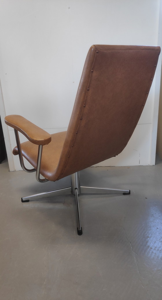 Image 1 of Goldsiegel draai fauteuil