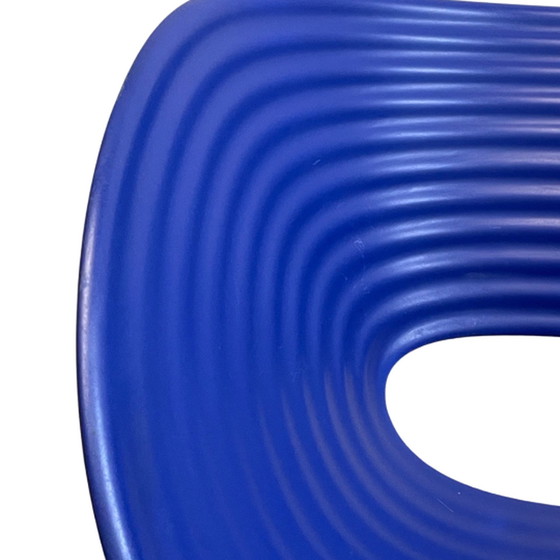 Image 1 of Ron Arad - Vitra - Eetkamerstoel op verchroomd onderstel - model Tom Vac - Blauw zitting - Eerste druk uit 1999!