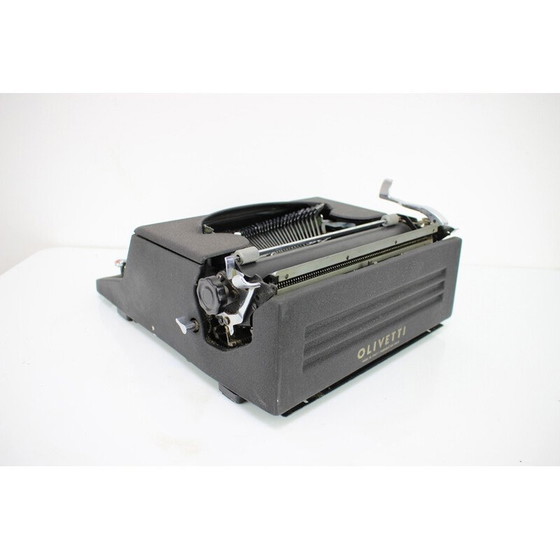 Image 1 of Vintage plastic, verchroomde typemachine voor Olivetti, Italië 1946