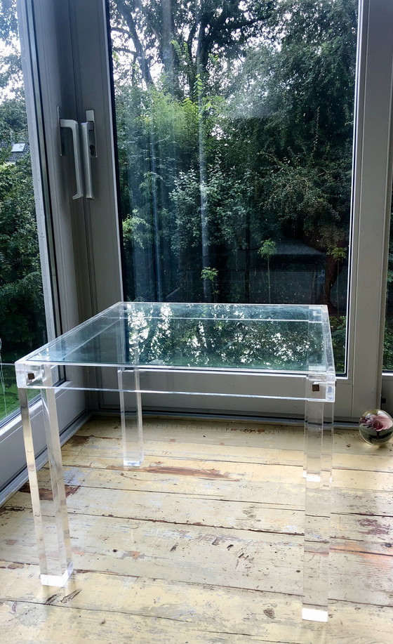 Image 1 of Lucite (Plexiglas) Bijzettafel Met Glazen Plaat