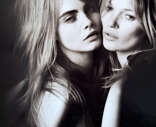 Kate Moss & Cara Delevingne voor Burberry 2014