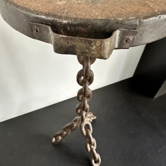 Image 1 of Brutalist Mid-Century Bijzettafeltje - Ankerketting