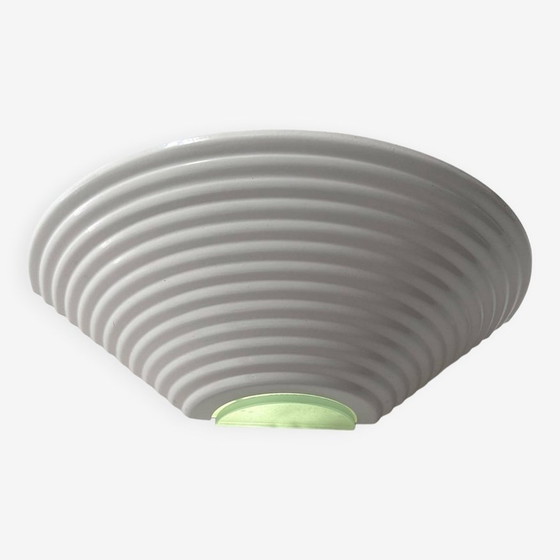 Image 1 of Vintage wandlamp van wit gelakt metaal en glas, Denemarken 1970