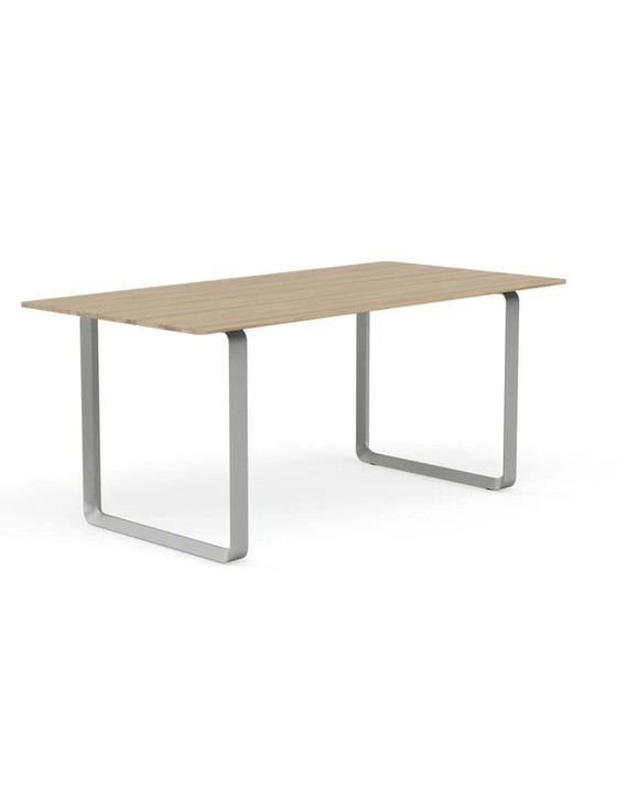 Image 1 of Muuto 70/70 Tafel