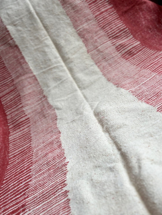 Image 1 of Handgeweven tapijt van 100% wol.