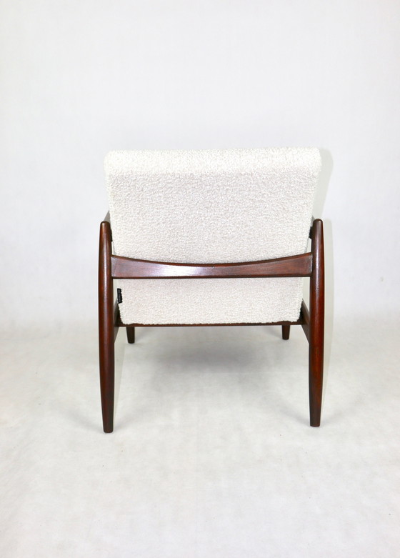 Image 1 of Bruine Gfm-64 Fauteuil In Wit Ivoor Bouclé Toegeschreven aan Edmund Homa, 1970S - Set van 2 Fauteuils