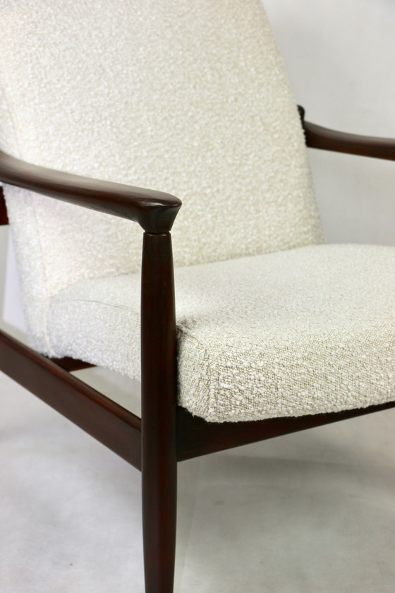 Image 1 of Bruine Gfm-64 Fauteuil In Wit Ivoor Bouclé Toegeschreven aan Edmund Homa, 1970S - Set van 2 Fauteuils