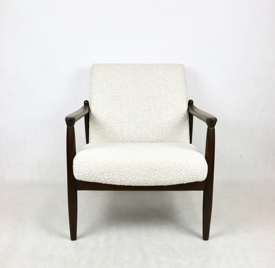 Image 1 of Bruine Gfm-64 Fauteuil In Wit Ivoor Bouclé Toegeschreven aan Edmund Homa, 1970S - Set van 2 Fauteuils