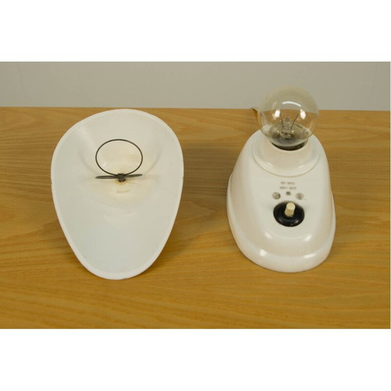 Image 1 of Vintage witte bakelieten tafellamp, 1960