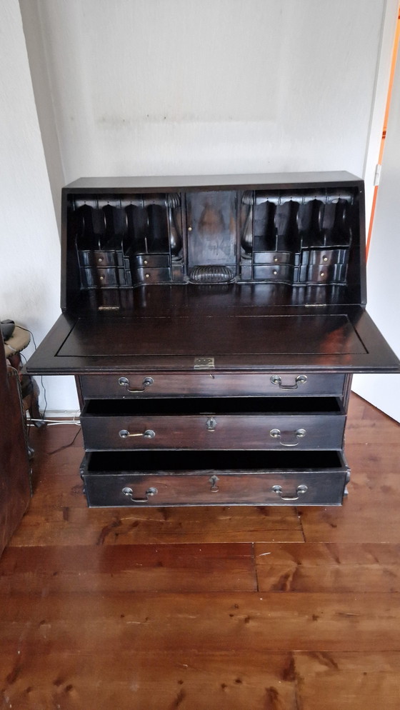 Image 1 of Mahoniehouten Bureau