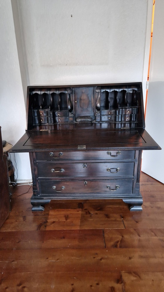 Image 1 of Mahoniehouten Bureau