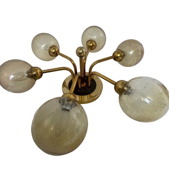 Image 1 of VEB Duitsland - Hanglamp - Spoetniklamp met 6 glazen kappen - Gepatineerd glas - Mid century modern / Atoomtijdperk