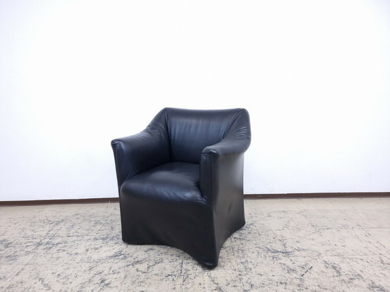 Image 1 of Cassina Tentazione fauteuil Design fauteuil echt leer fauteuil Mario Bellini zwart