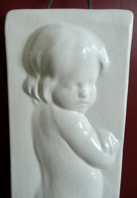 Image 1 of Vintage Wandpaneel Met Ondeugend Kind / Putti.