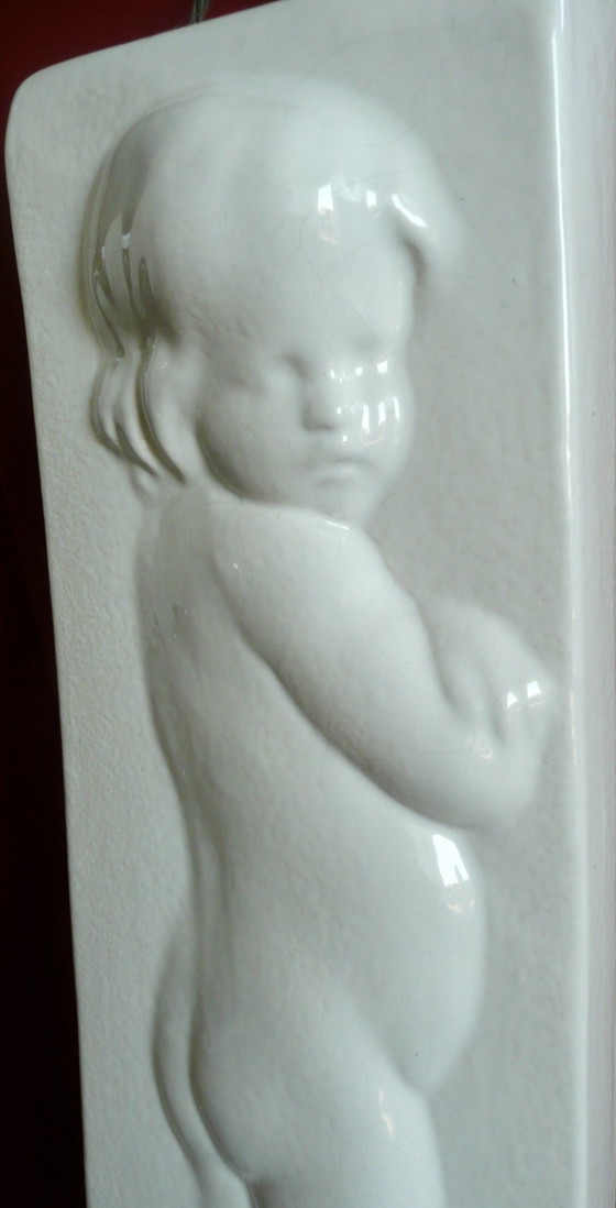 Image 1 of Vintage Wandpaneel Met Ondeugend Kind / Putti.