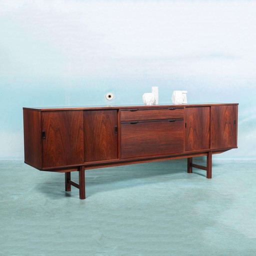 Vintage rosewood sideboard, minimalist dressoir Fristho 60s